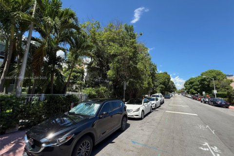 Condominio en alquiler en Miami Beach, Florida, 2 dormitorios, 86.49 m2 № 1932684 - foto 19