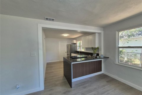 House in Daytona Beach, Florida 3 bedrooms, 107.02 sq.m. № 1618731 - photo 6