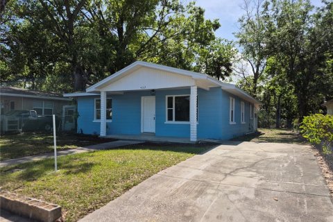 House in Daytona Beach, Florida 3 bedrooms, 107.02 sq.m. № 1618731 - photo 1