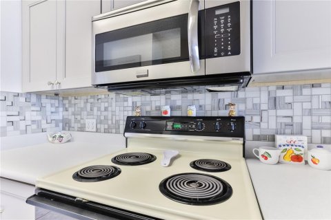 Купить кондоминиум в Ормонд-Бич, Флорида 6 комнат, 111.48м2, № 633890 - фото 23