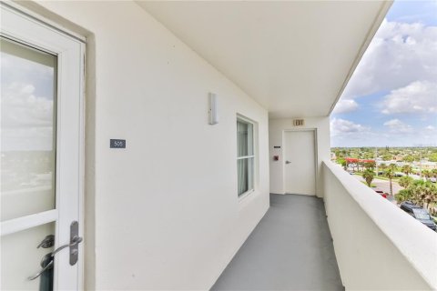 Купить кондоминиум в Ормонд-Бич, Флорида 6 комнат, 111.48м2, № 633890 - фото 10