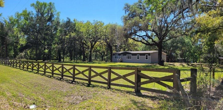 Villa ou maison à Brooksville, Floride 3 chambres, 178.37 m2 № 2141433