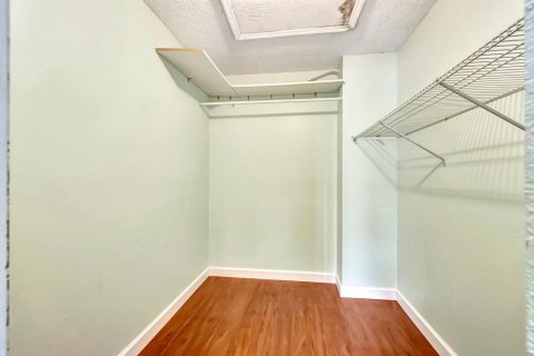 Купить кондоминиум в Бока-Ратон, Флорида 4 комнаты, 111.48м2, № 2147213 - фото 17