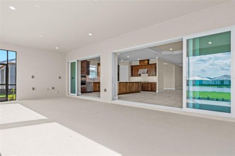House in Sarasota, Florida 4 bedrooms, 302.58 sq.m. № 1893931 - photo 28