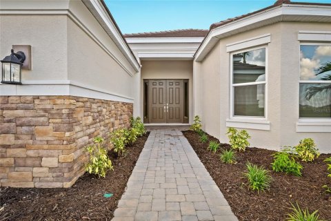 House in Sarasota, Florida 4 bedrooms, 302.58 sq.m. № 1893931 - photo 2