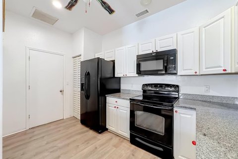 Villa ou maison à vendre à Bradenton, Floride: 2 chambres, 142.23 m2 № 2390882 - photo 12