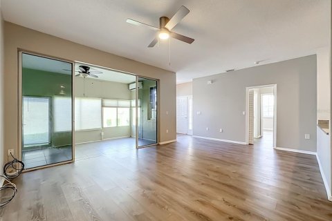 Villa ou maison à vendre à Bradenton, Floride: 2 chambres, 142.23 m2 № 2390882 - photo 8