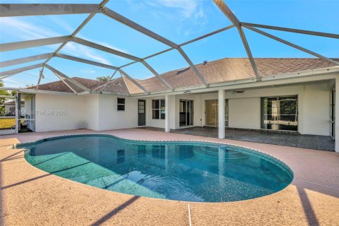 Villa ou maison à louer à Port St. Lucie, Floride: 3 chambres, 224.08 m2 № 1982122 - photo 20