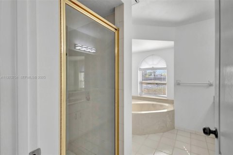 Villa ou maison à louer à Port St. Lucie, Floride: 3 chambres, 224.08 m2 № 1982122 - photo 13