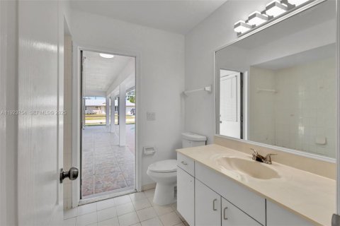 Villa ou maison à louer à Port St. Lucie, Floride: 3 chambres, 224.08 m2 № 1982122 - photo 19