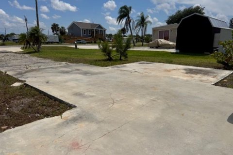 Terreno en venta en Port Charlotte, Florida № 2102073 - foto 12