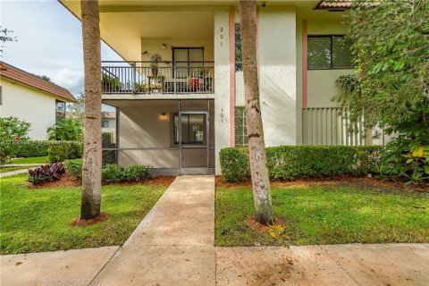 Condo in Weston, Florida, 2 bedrooms  № 1953413 - photo 25