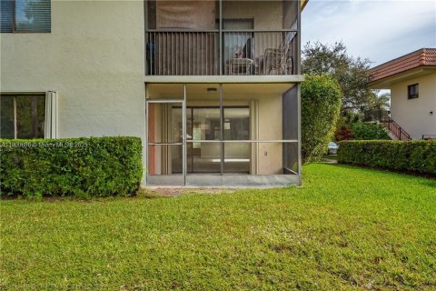 Condo in Weston, Florida, 2 bedrooms  № 1953413 - photo 24