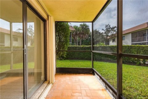 Condo in Weston, Florida, 2 bedrooms  № 1953413 - photo 20