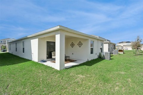 House in Haines City, Florida 3 bedrooms, 150.04 sq.m. № 2098199 - photo 16