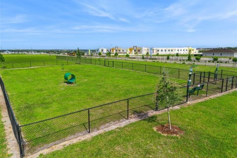 House in Haines City, Florida 3 bedrooms, 150.04 sq.m. № 2098199 - photo 20
