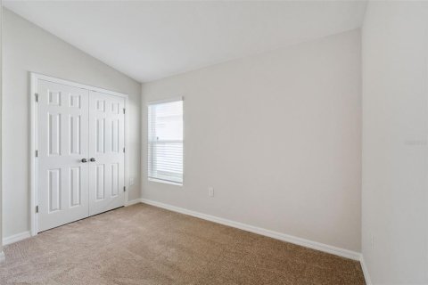 House in Haines City, Florida 3 bedrooms, 150.04 sq.m. № 2098199 - photo 11