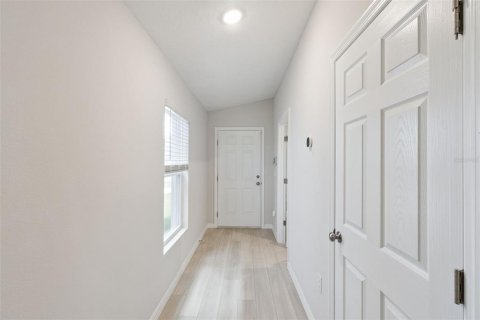House in Haines City, Florida 3 bedrooms, 150.04 sq.m. № 2098199 - photo 2