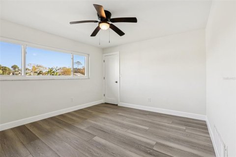 Casa en venta en Saint Petersburg, Florida, 3 dormitorios, 174.93 m2 № 2216908 - foto 27