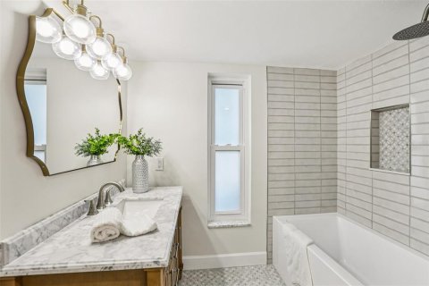 Casa en venta en Saint Petersburg, Florida, 3 dormitorios, 174.93 m2 № 2216908 - foto 24