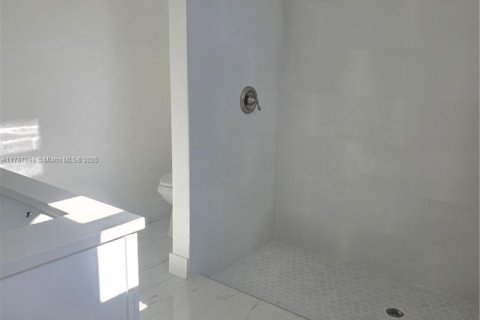 House in Lehigh Acres, Florida 3 bedrooms № 1861839 - photo 13