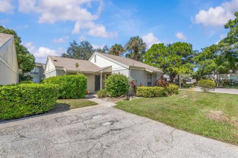 Villa ou maison à vendre à Tarpon Springs, Floride: 2 chambres, 100.33 m2 № 2389178 - photo 2