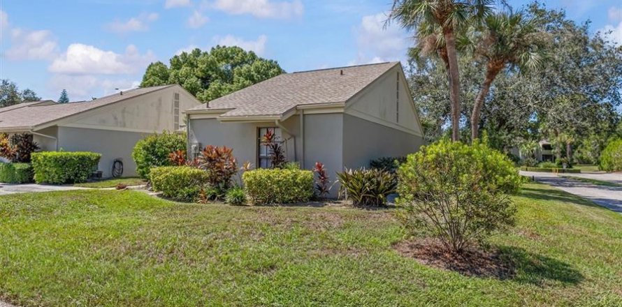 Villa ou maison à Tarpon Springs, Floride 2 chambres, 100.33 m2 № 2389178