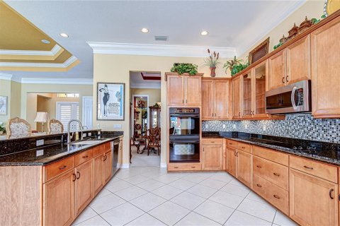 House in Wimauma, Florida 3 bedrooms, 259.66 sq.m. № 2097748 - photo 12