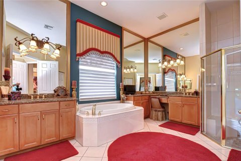 House in Wimauma, Florida 3 bedrooms, 259.66 sq.m. № 2097748 - photo 24