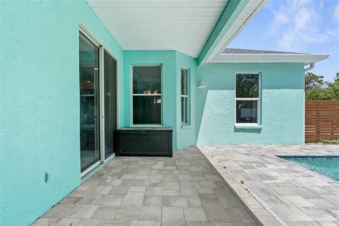 House in Weeki Wachee, Florida 4 bedrooms, 199.46 sq.m. № 1661792 - photo 28