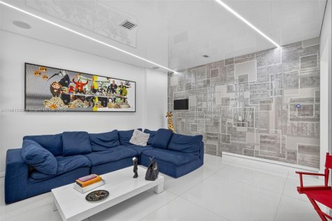 Villa ou maison à vendre à Aventura, Floride: 3 chambres, 254.55 m2 № 1930658 - photo 18