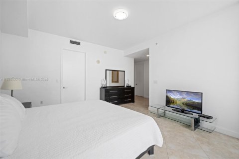 Copropriété à vendre à Sunny Isles Beach, Floride: 2 chambres, 146.51 m2 № 1979238 - photo 12