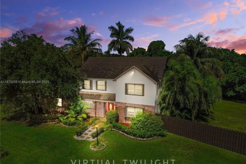 House in Homestead, Florida 4 bedrooms, 223.89 sq.m. № 1944938 - photo 3