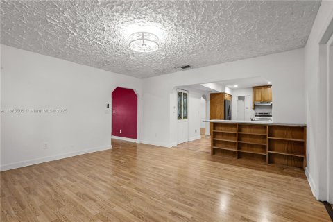 House in Homestead, Florida 4 bedrooms, 223.89 sq.m. № 1944938 - photo 27