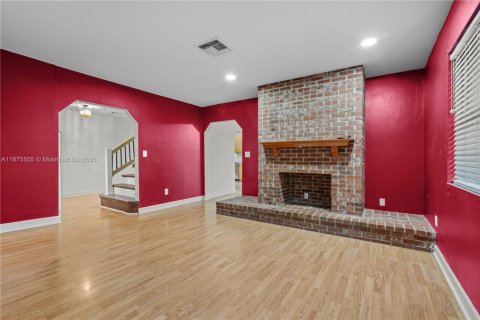 House in Homestead, Florida 4 bedrooms, 223.89 sq.m. № 1944938 - photo 18