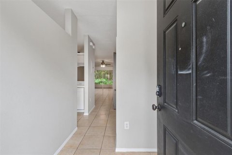 Townhouse in Wesley Chapel, Florida 2 bedrooms, 110 sq.m. № 2156017 - photo 4
