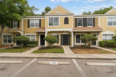 Townhouse in Wesley Chapel, Florida 2 bedrooms, 110 sq.m. № 2156017 - photo 3