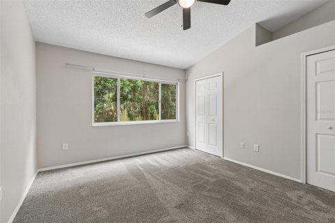 Townhouse in Wesley Chapel, Florida 2 bedrooms, 110 sq.m. № 2156017 - photo 24