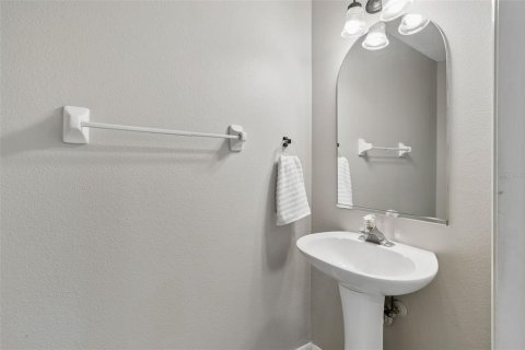 Townhouse in Wesley Chapel, Florida 2 bedrooms, 110 sq.m. № 2156017 - photo 5