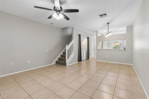 Townhouse in Wesley Chapel, Florida 2 bedrooms, 110 sq.m. № 2156017 - photo 11