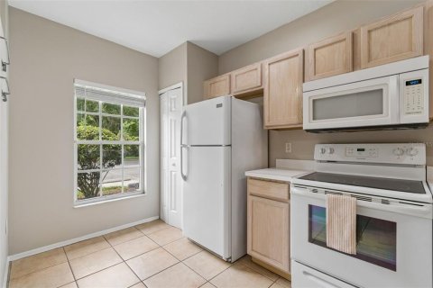 Townhouse in Wesley Chapel, Florida 2 bedrooms, 110 sq.m. № 2156017 - photo 8