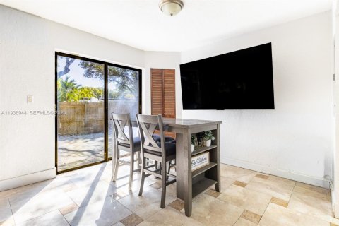 Купить таунхаус в Хайалиа, Флорида 2 спальни, 121.52м2, № 1995037 - фото 12