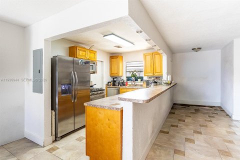 Купить таунхаус в Хайалиа, Флорида 2 спальни, 121.52м2, № 1995037 - фото 10