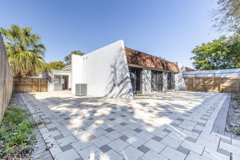 Купить таунхаус в Хайалиа, Флорида 2 спальни, 121.52м2, № 1995037 - фото 8