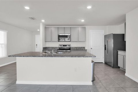 Casa en alquiler en Wimauma, Florida, 4 dormitorios, 216.28 m2 № 1816112 - foto 8