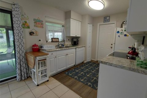 House in Venice, Florida 2 bedrooms, 97.45 sq.m. № 2214108 - photo 4