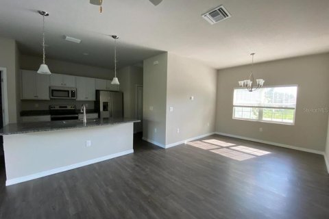 Casa en alquiler en Port Charlotte, Florida, 3 dormitorios, 149.2 m2 № 1773447 - foto 2