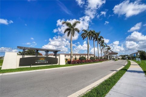 Adosado en venta en Miami, Florida, 3 dormitorios, 157.47 m2 № 2152821 - foto 17