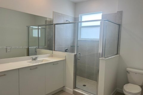 Adosado en venta en Miami, Florida, 3 dormitorios, 157.47 m2 № 2152821 - foto 15