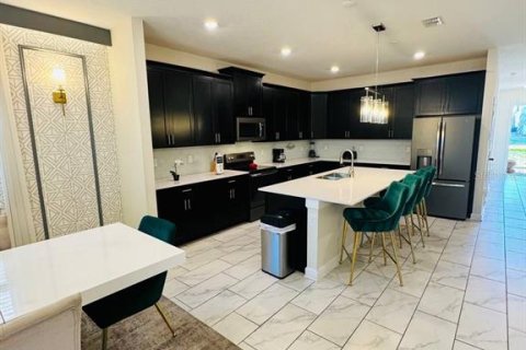 Casa en venta en Davenport, Florida, 6 dormitorios, 305.74 m2 № 1750847 - foto 7
